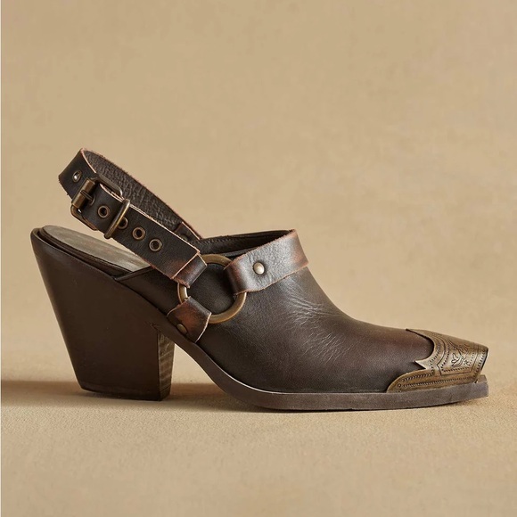 Sundance Aymara Mules - Picture 1 of 10
